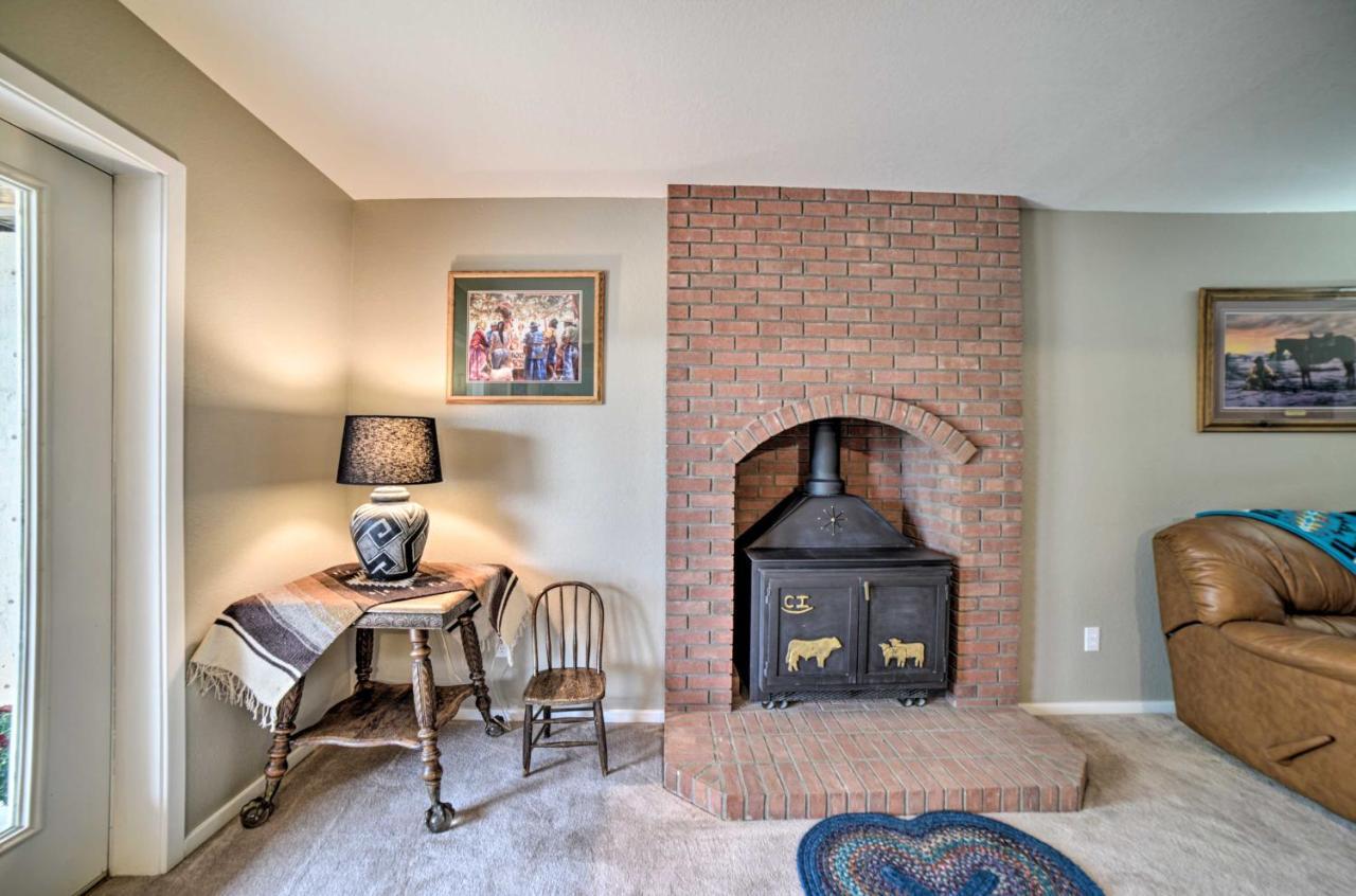 Walkout Apartment With Mtn View On Cortez Ranch Eksteriør billede